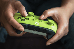 Xbox Series X Controller Electric Volt - prix maroc